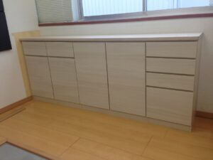 シンプルなデザイン　リビング収納家具-造作家具・OEM製作センター