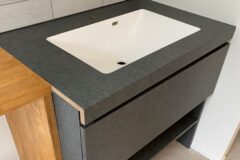 シックな雰囲気　洗面台-造作家具・OEM製作センター