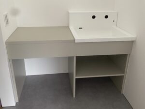 こちらは、戸建て向けの「オーダー洗面台」の製作事例です。