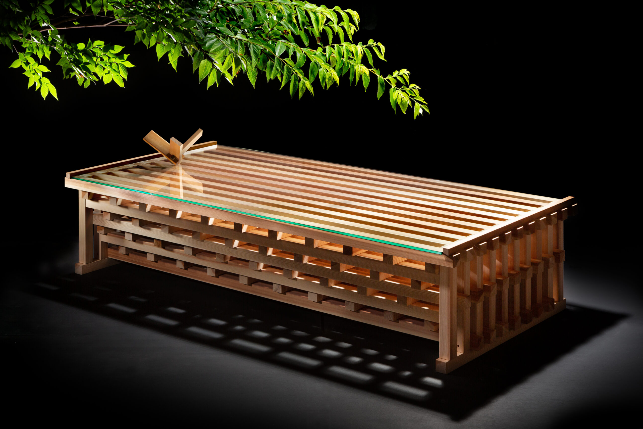 ARTISAN-TABLE-AMANOHASHI